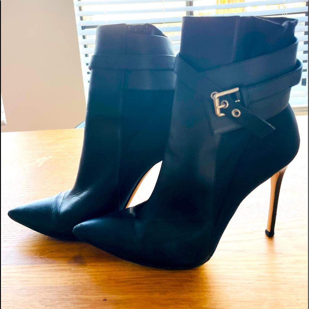 Gianvito Rossi ankle boots size 40